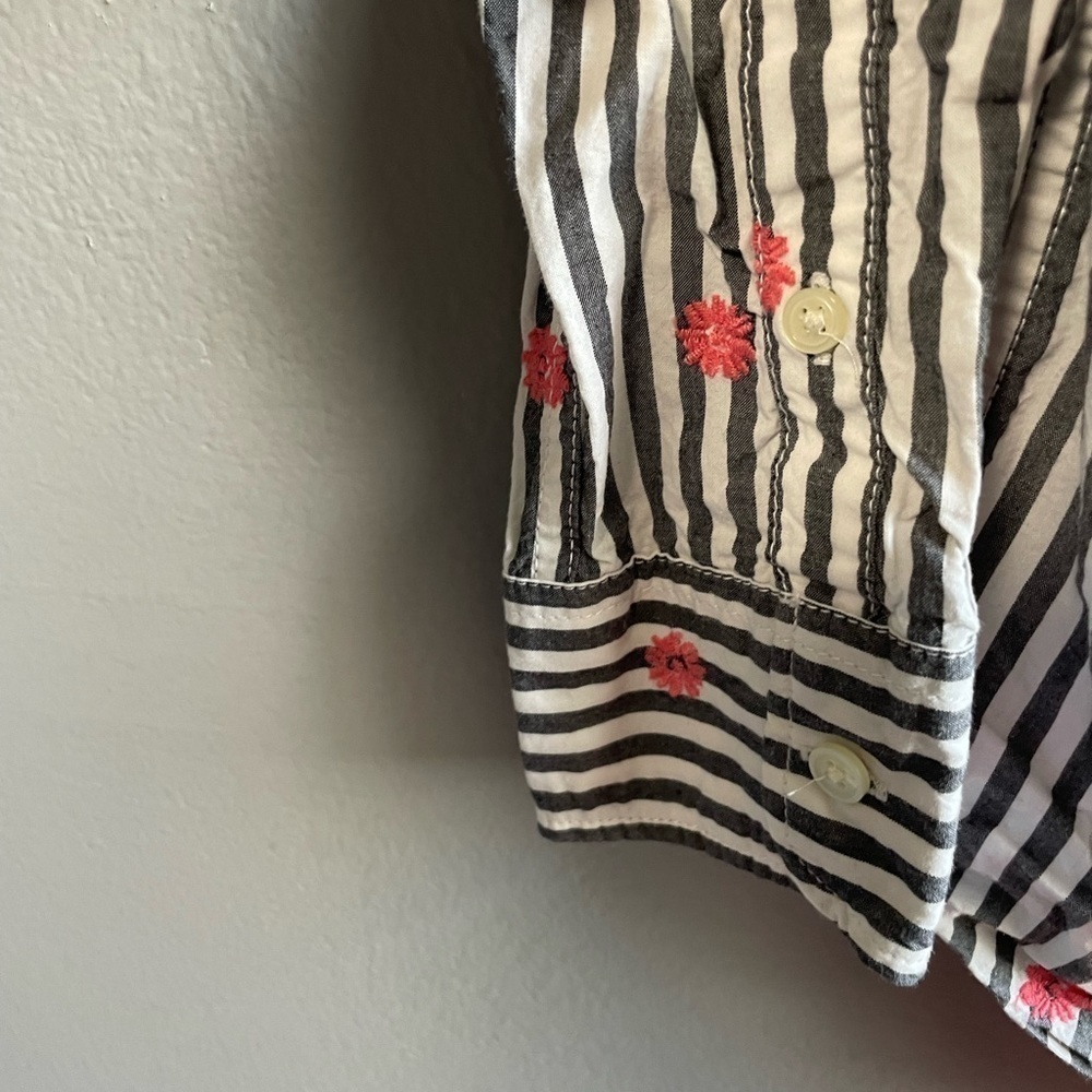 Gap Popover Half Button Placket Embroidered Strip… - image 6